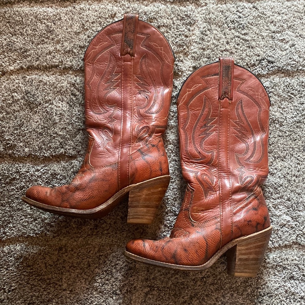 Vintage Miss Capezio • Leather Western Snake Skin Cowboy Boots